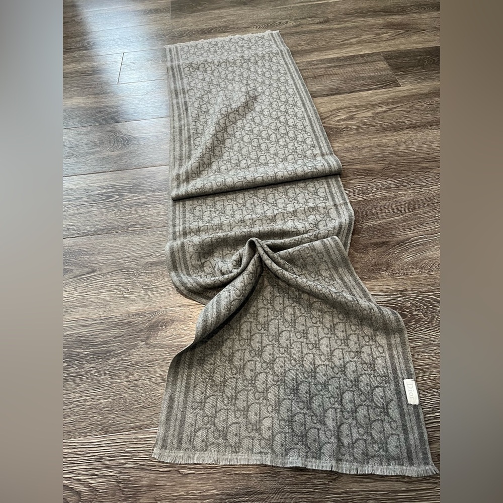 Dior Gray Monogram Scarf